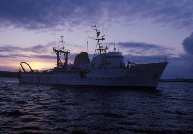 NOAA Ship MILLER FREEMAN anchored Picture