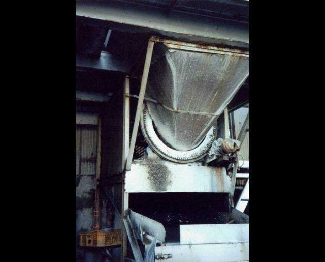 Equipment used in the depuration of Crassostrea gigas oyster culture at Sato Oyster Culture Company. Picture