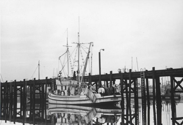 The salmon boat WISCONSIN Picture
