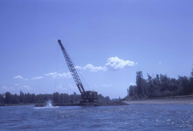Willamette River gravel mining Picture