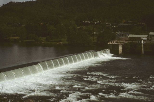 Winchester Spillway on the North Umpqua River Picture
