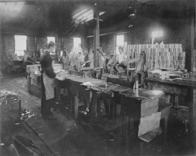 Making tin cans. Picture