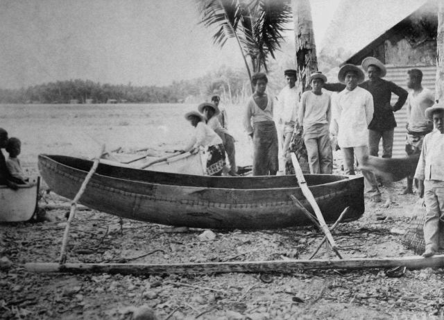 Pearl fisheries, Albatross, South Seas, 1900, pearl divers. Picture