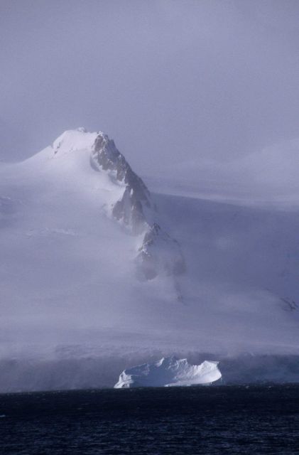 An icy ridge extends towards the sea Picture