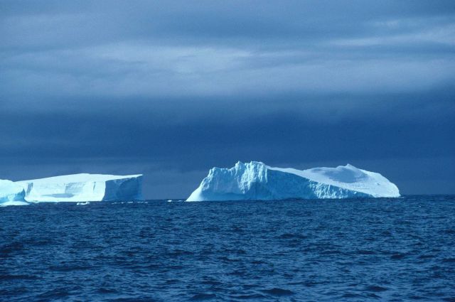 Tabular icebergs in the Southern Ocean. Picture