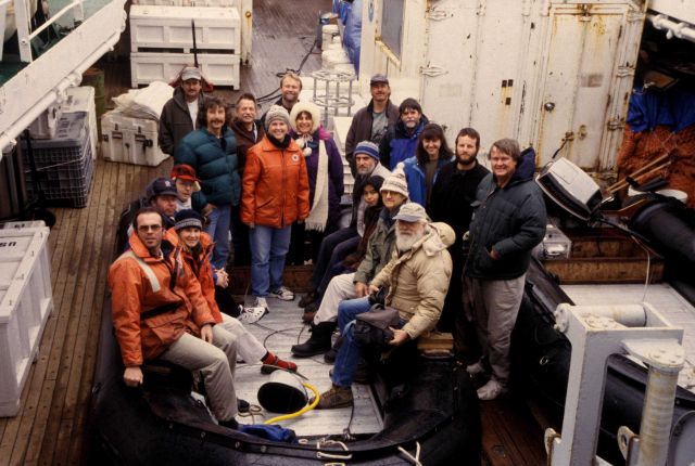 The AMLR science team on the stern of the R/V Yuzhmorgeologiya. Picture