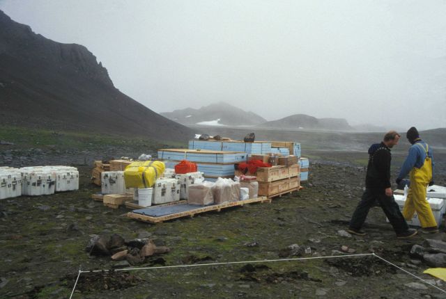 Building the field station at Cape Shirreff, Livingston Island. Picture