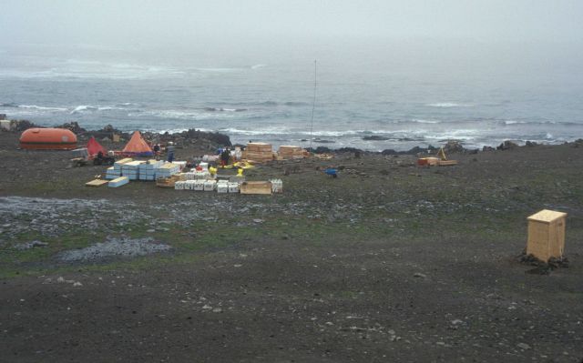 Building the field station at Cape Shirreff, Livingston Island. Picture