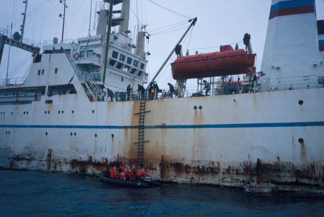 Launching a Zodiac from the stern of the R/V Yuzhmorgeologiya. Picture