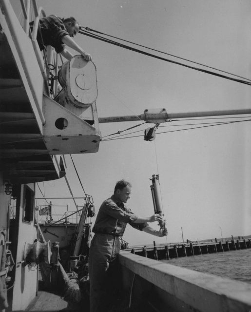 Dockside checking of the plankton and hydrographic booms and blocks on the FWS ship ALBATROSS III Picture