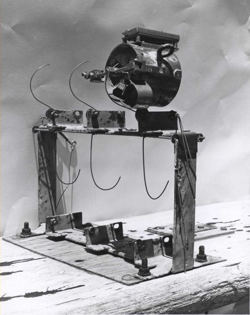 Gear used for calibrating current meters Picture