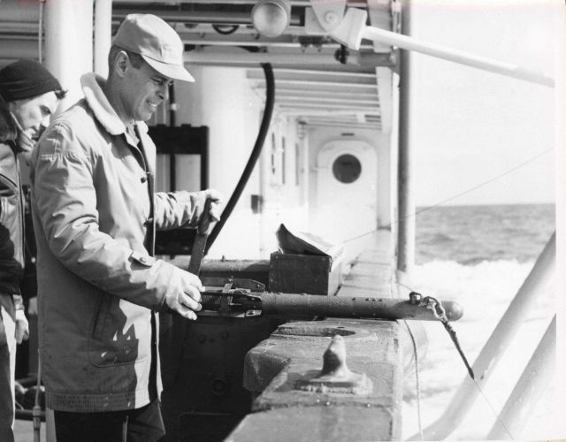 Releasing a bathythermograph aboard the ALBATROSS IV Picture