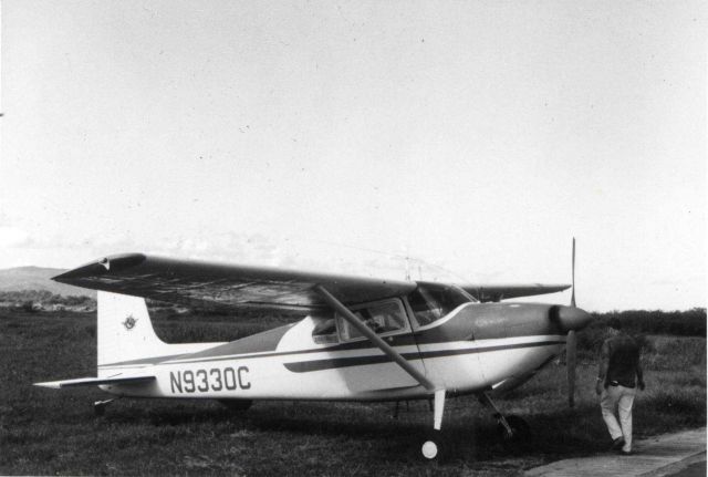 Cessna 180 used in tuna surveys Picture