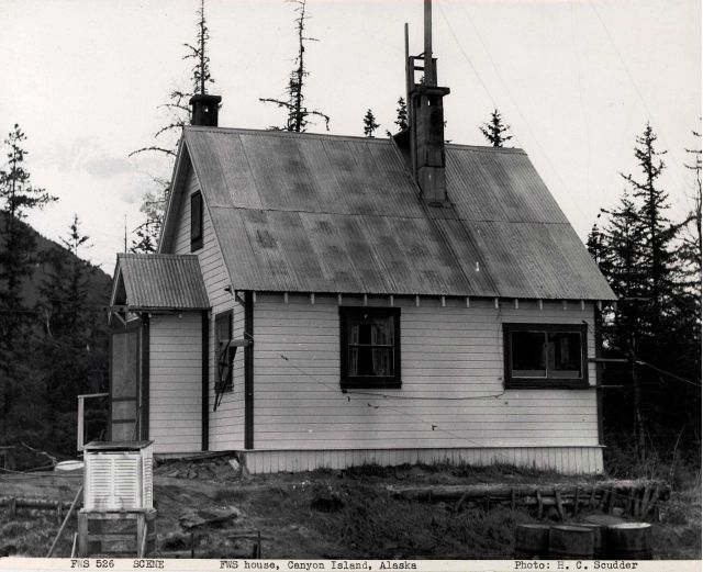 House for FWS personnel on Canyon Island Picture