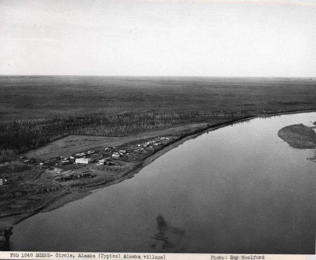 Scene on the Yukon River - aerial view of Circle Picture