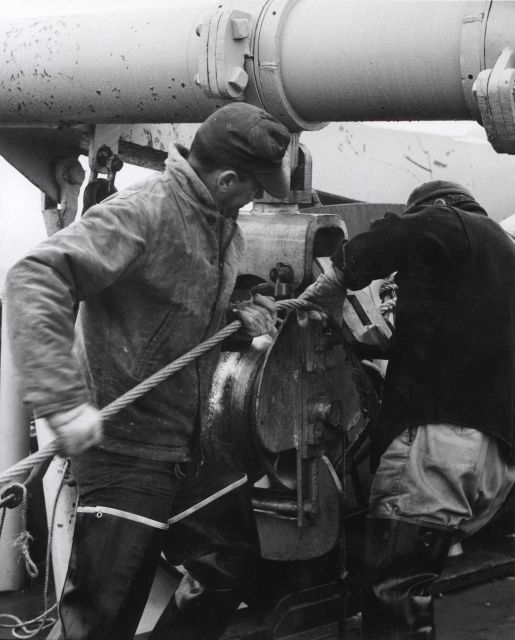 Working deck gear on the ALBATROSS IV Picture