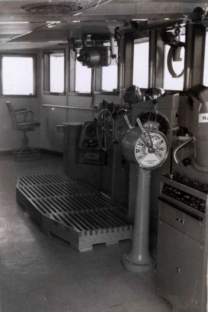 Engine order telegraph and relatively bare bones bridge of ALBATROSS IV Picture
