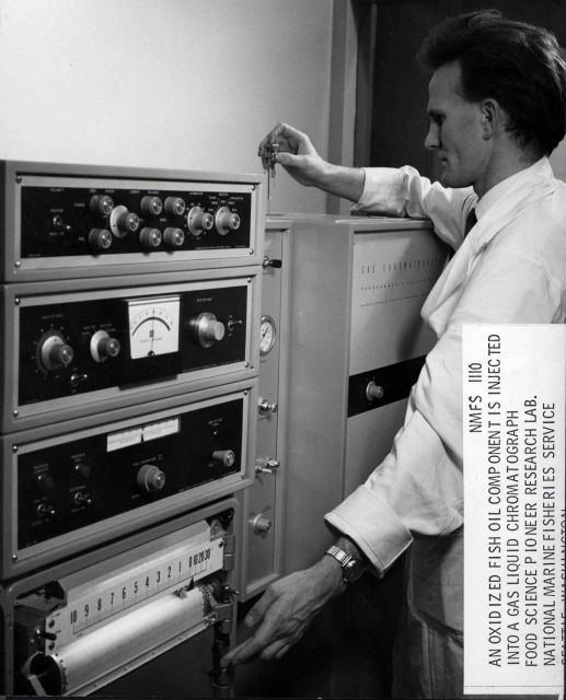 An oxidized fish oil component is injected into a gas liquid chromatograph at the Food Science Pioneer Laboratory. Picture