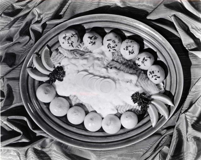 Cooked fish platter - marketing fish Picture