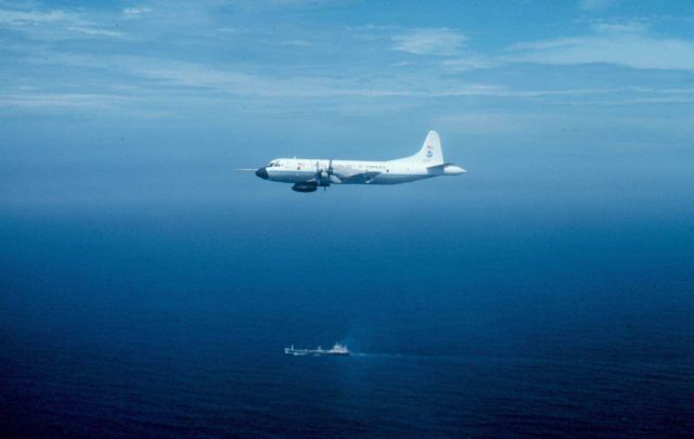 NOAA P-3 N43RF in flight Picture