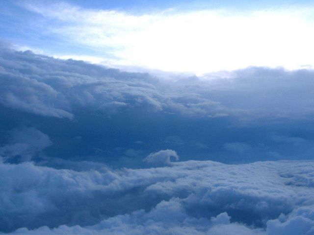 Helmholtz wave pattern in eye of Hurricane Bill. Picture