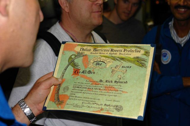 Reading a certificate Picture