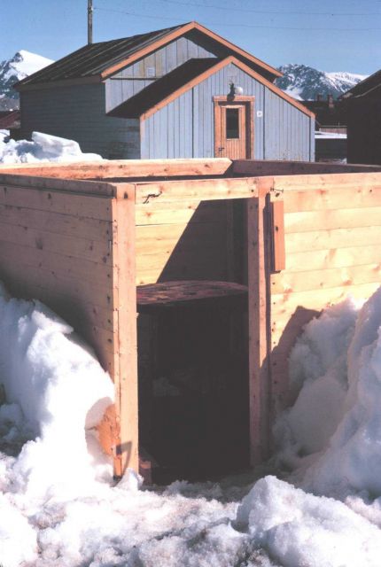 BC-4 observatory shed at Ny Alesund. Picture