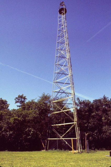 Bilby Tower with one super (10-foot extension) Picture