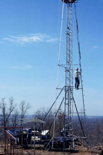 TMOT, Leonard Bergman constructing the outer tower to support the observer Picture