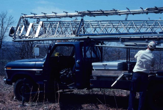 Leonard Bergman preparing TMOT for erection. Picture