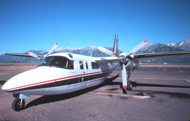 Rockwell Turbo Commander on the tarmac. Picture