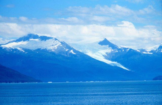 Ice bergs in Tracy Arm area of Stephens Passage Picture
