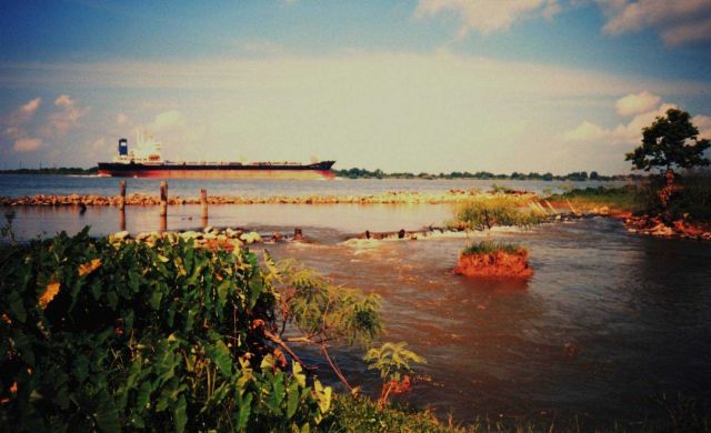 Tanker traffic on the Mississippi River during spring flooding Picture