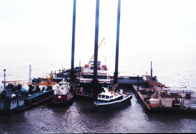 Dixon Bay well site being capped after blowout and oil spill Picture