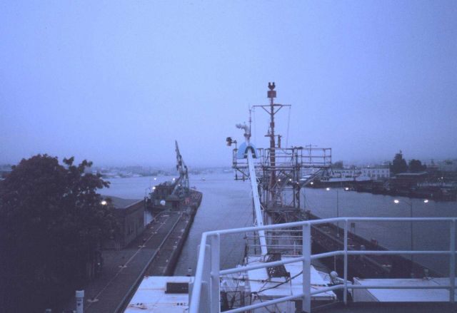 The NOAA Ship RONALD H Picture