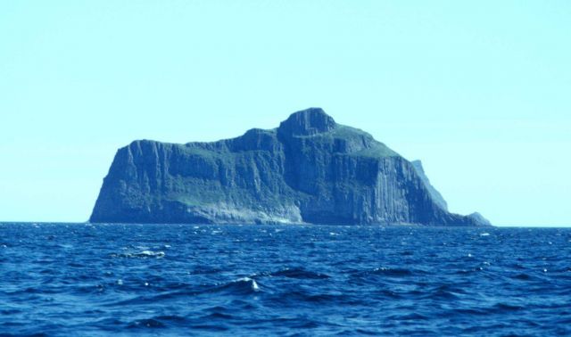 An island in the vicinity of Castle Cape. Picture