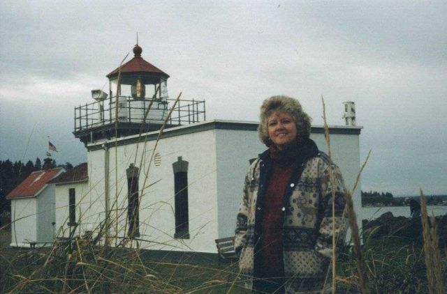 Elinor Dewire at Point No Point Lighthouse. Picture