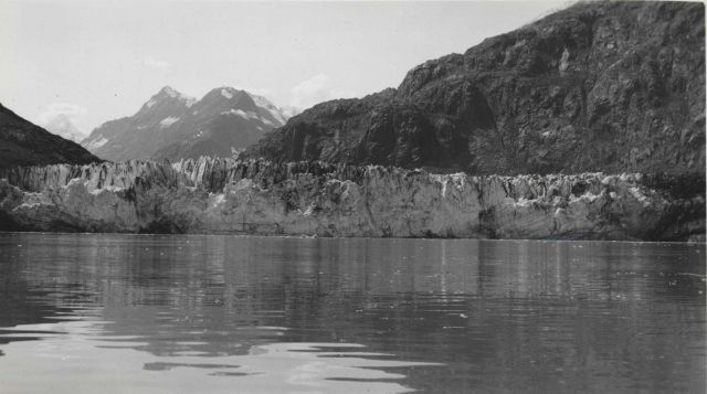 The face of Marjorie Glacier Picture