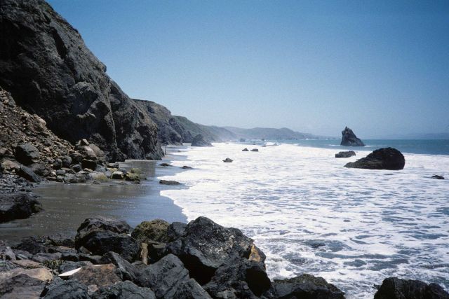 Pinnacle Gulch Beach Picture