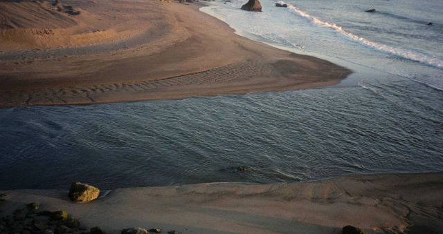 Pinnacle Gulch Beach Picture