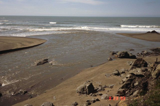 Pinnacle Gulch Beach Picture