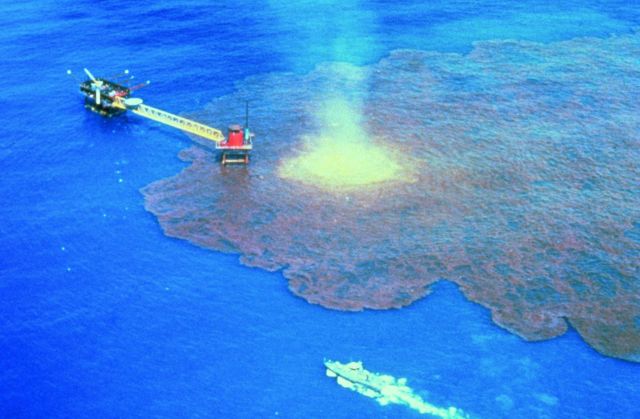 Ixtoc I oil spill Picture