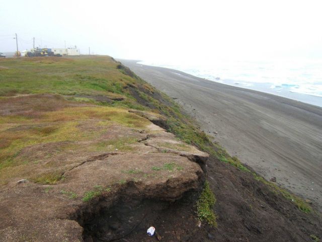 Eroding shoreline at Barrow Picture