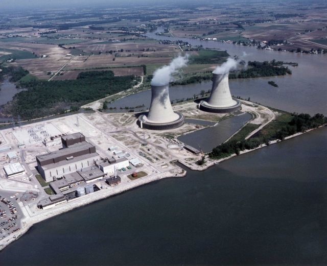 Enrico Fermi Nuclear Generating Station near Monroe, Michigan Picture