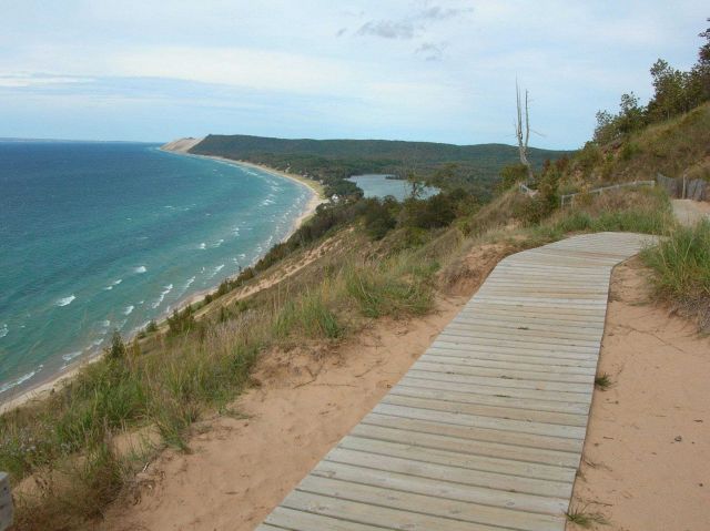 Empire Bluff Trail Picture