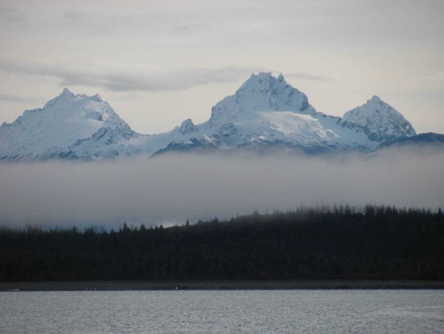 Jagged peaks in the Glacier Bay area. Picture