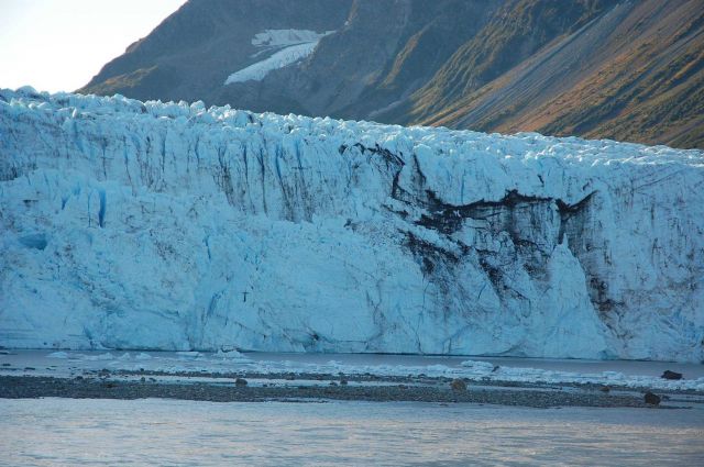 Childs Glacier. Picture