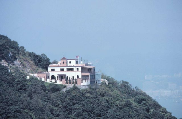 Hillside building overlooking Hong Kong Picture