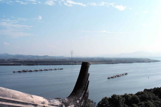 Qiantang River mouth at Hangzhou. Picture