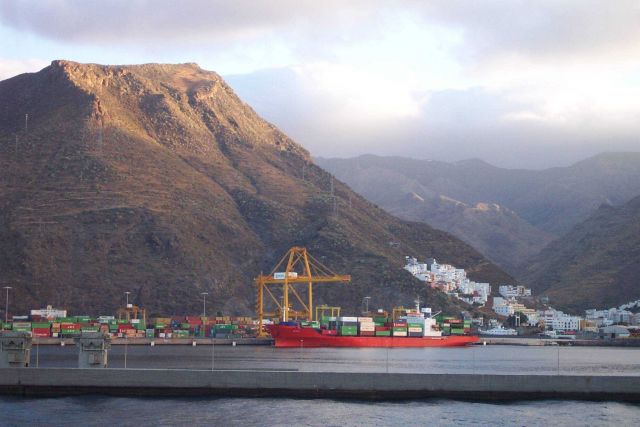 The harbor at Santa Cruz de Tenerife. Picture